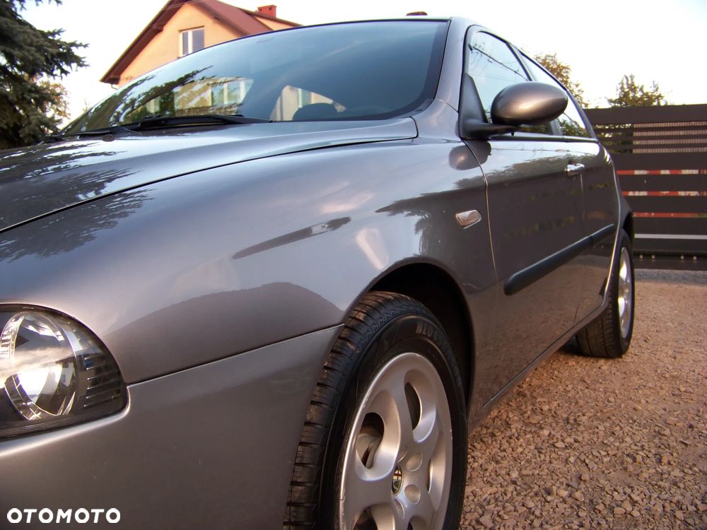 Alfa Romeo 147 - 10