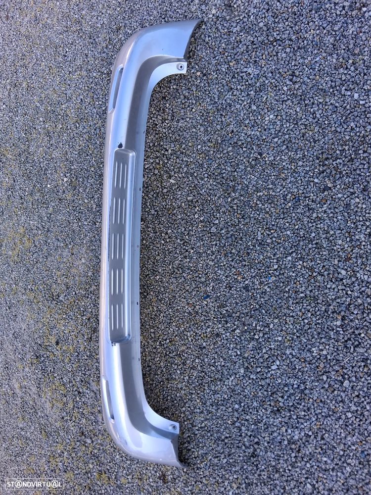 Para-choques  tras Hyundai H1 ano 1998 (ver descrição) - 4