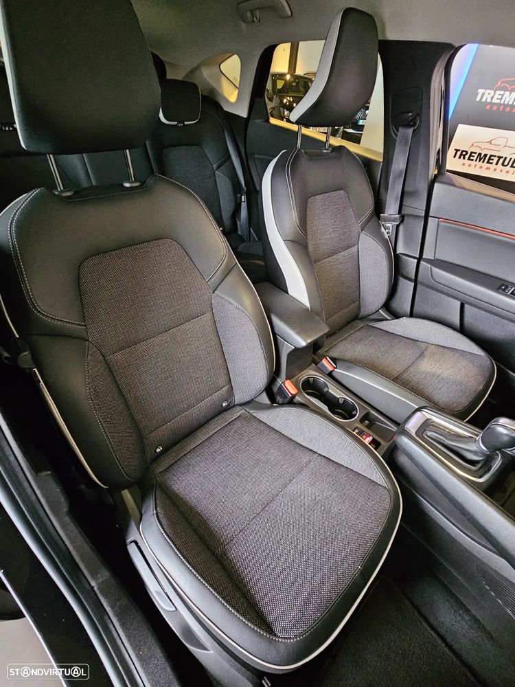 Renault Captur 1.3 TCe Exclusive EDC - 28