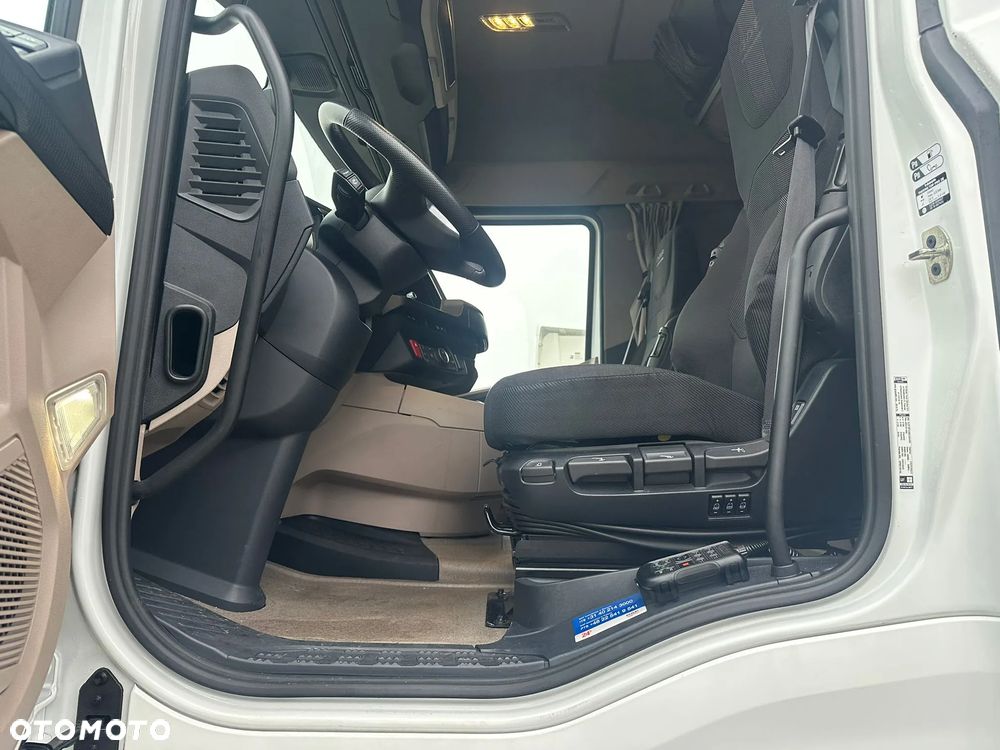 DAF XG 530 FT STANDARD STOCK (31950) - 14