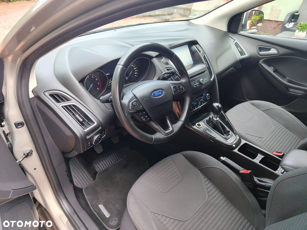 Ford Focus 1.0 EcoBoost Titanium ASS - 11