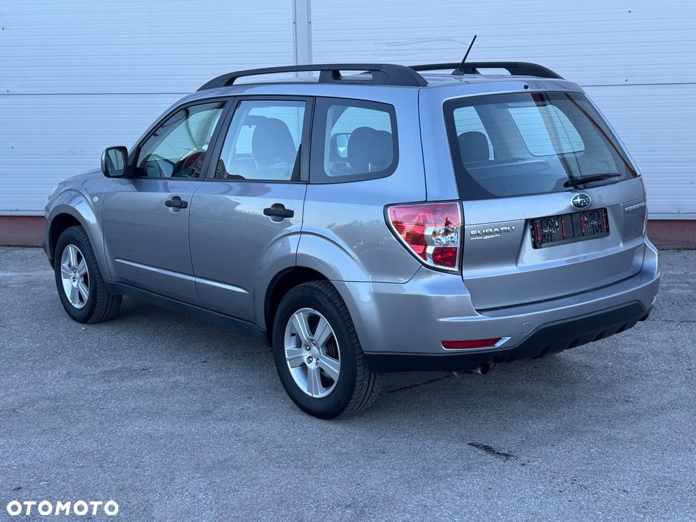 Subaru Forester 2.0X Trend - 4