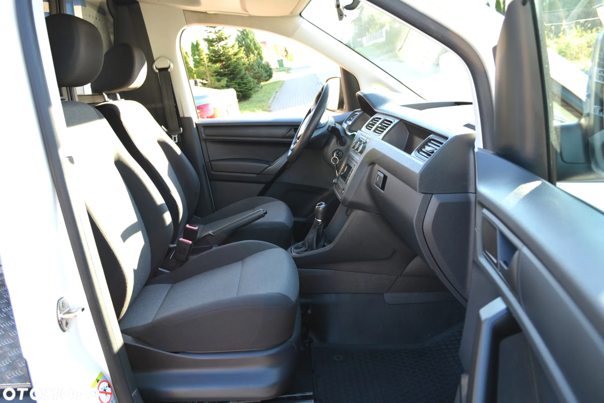Volkswagen caddy - 17