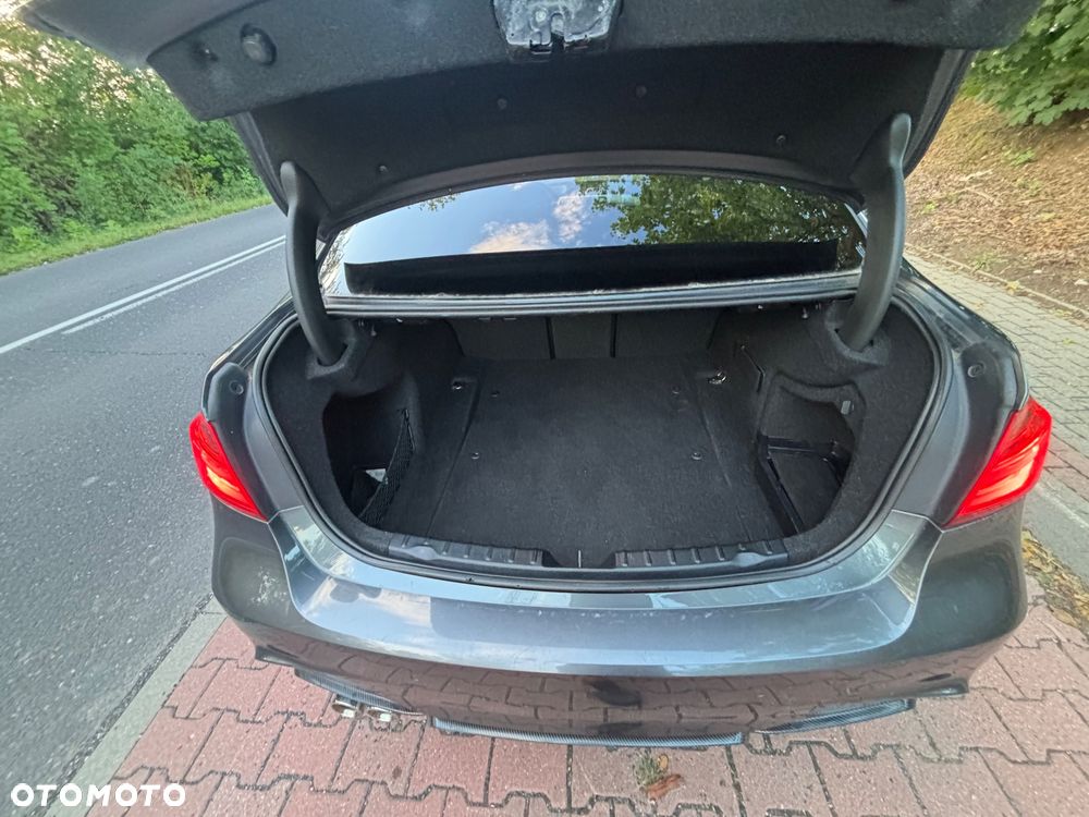 BMW Seria 3 320d M Sport EU6 - 17