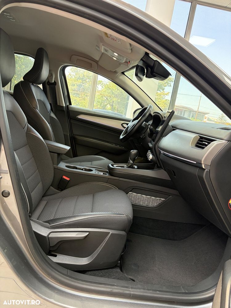 Renault Arkana E-TECH 145 Evolution - 12