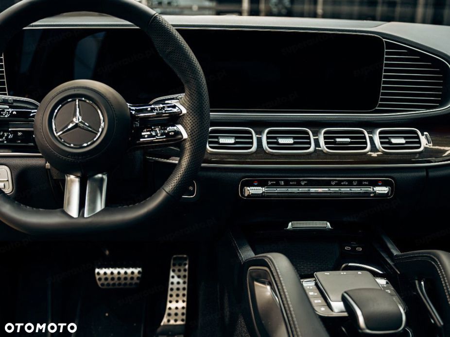 Mercedes-Benz GLE - 10