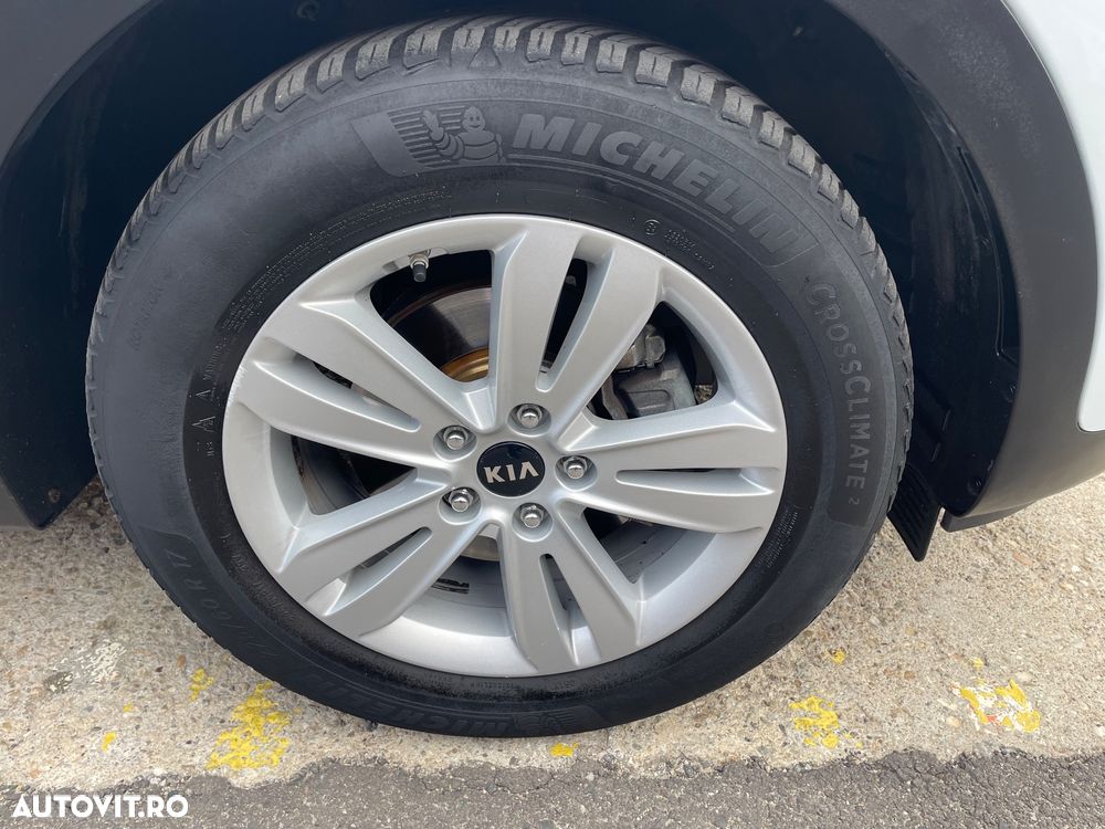 Kia Sportage 1.7 DSL 6MT 4x2 Plus - 8