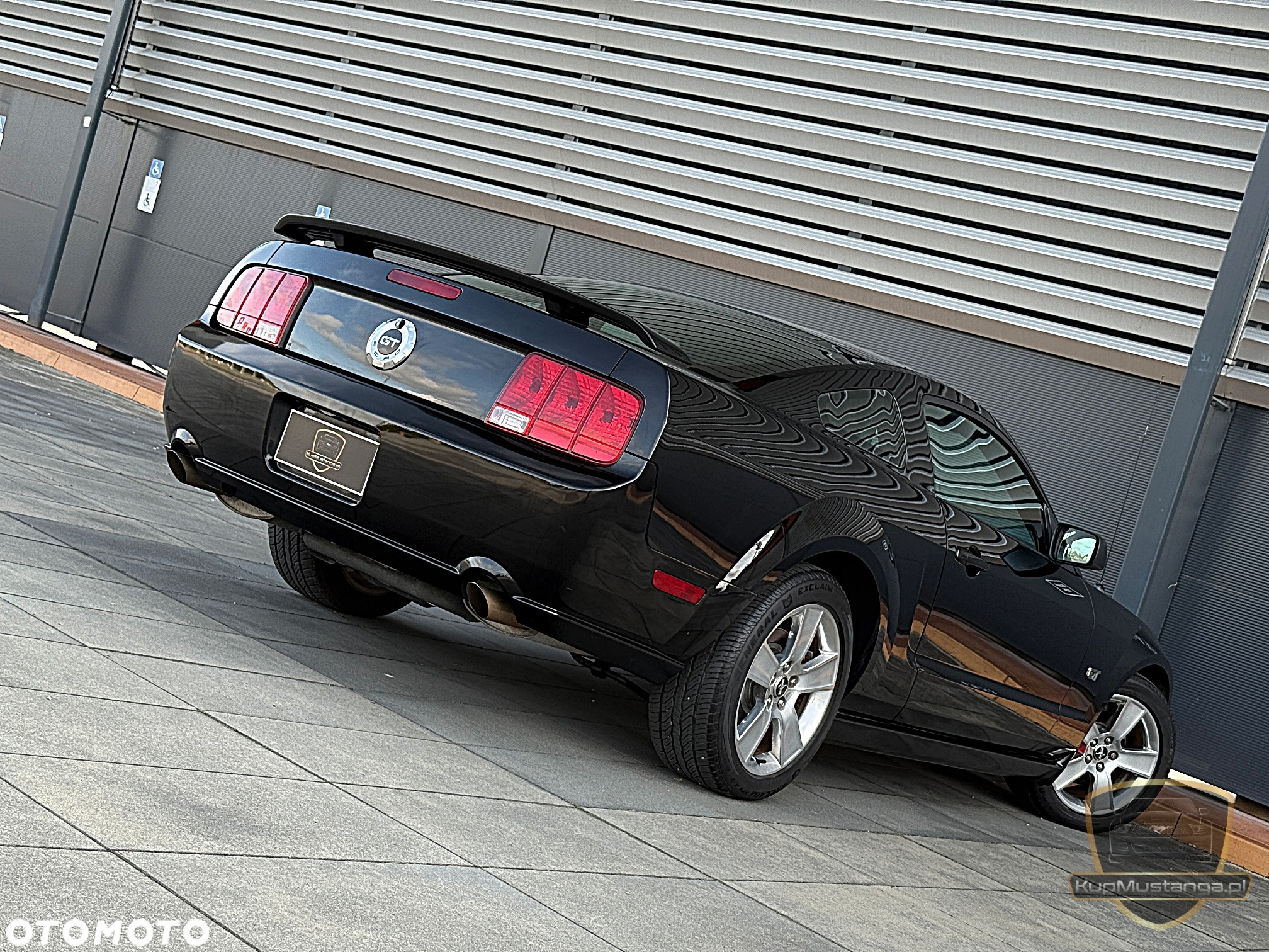 Ford Mustang - 27