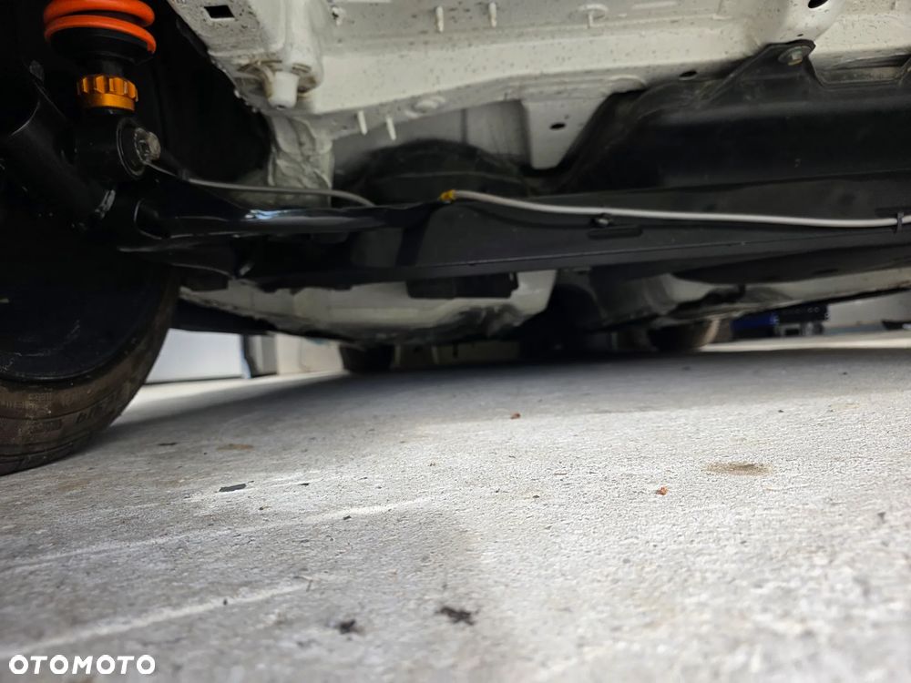 Renault Clio 2.0 16V Sport - 10