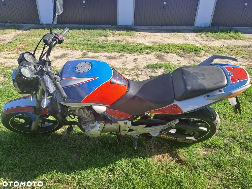 Honda CBF - 4