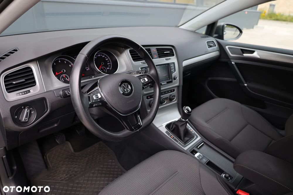Volkswagen Golf 1.4 TSI BMT Comfortline - 22