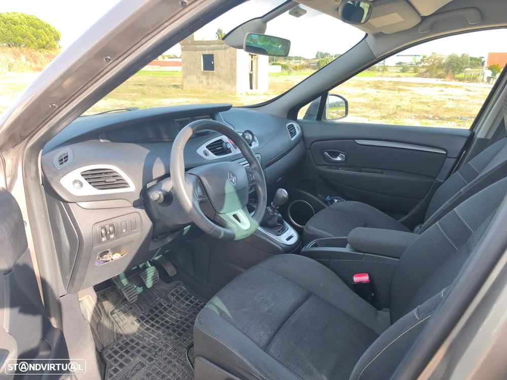 Renault Grand Scénic 1.5 dCi Dynamique S 7L - 8