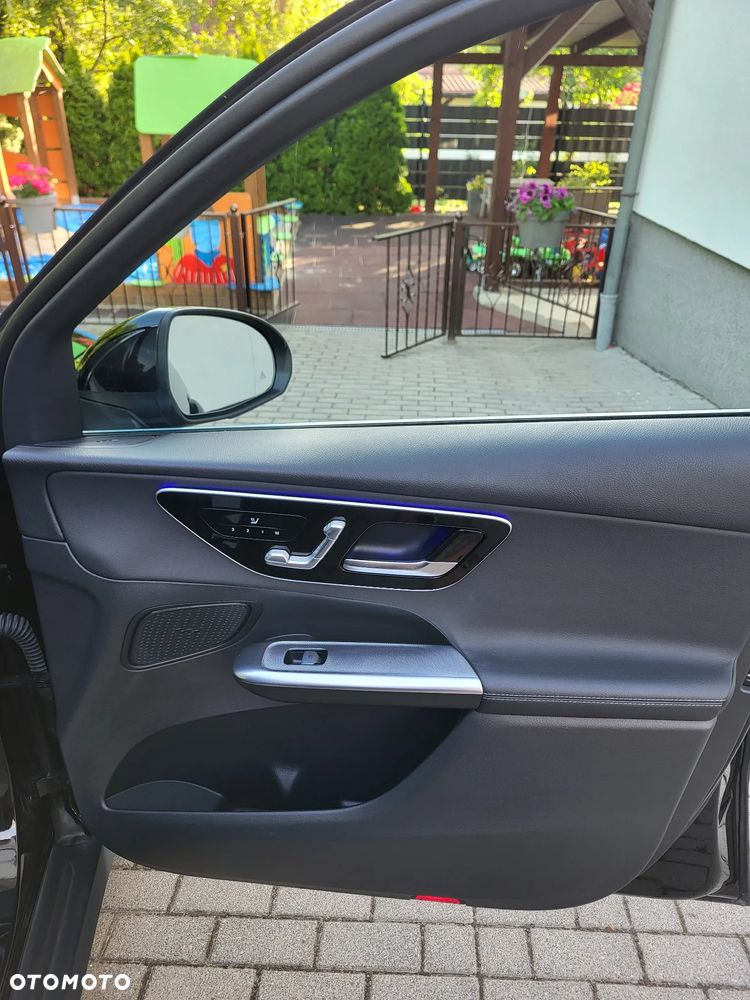 Mercedes-Benz GLC 200 4Matic 9G-TRONIC Avantgarde Advanced - 7