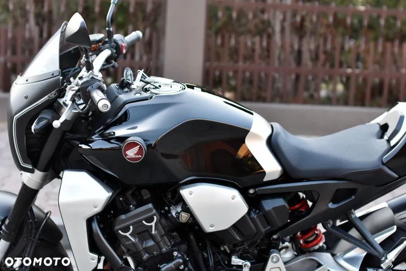 Honda CB - 30