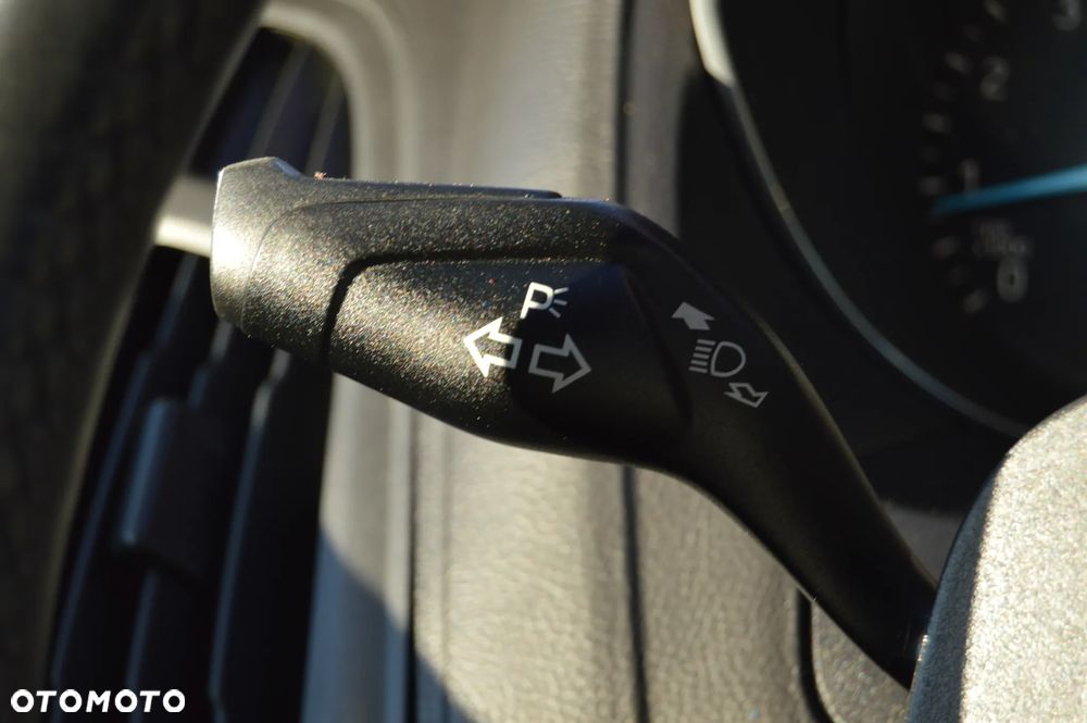 Ford Focus 1.0 EcoBoost Titanium Design - 16