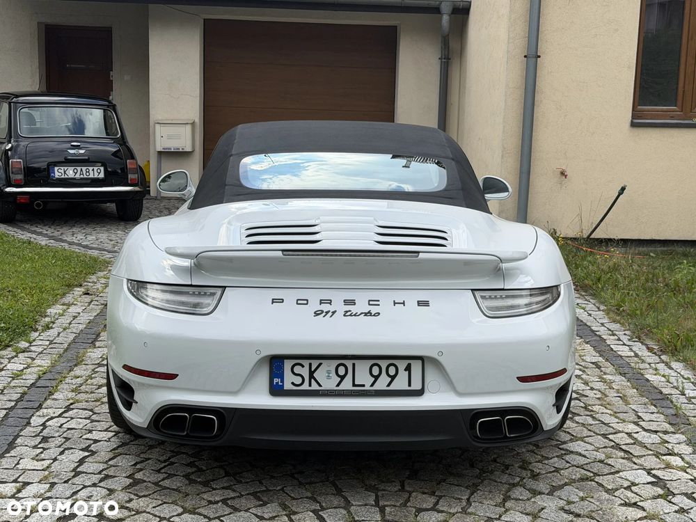 Porsche 911 Turbo - 5