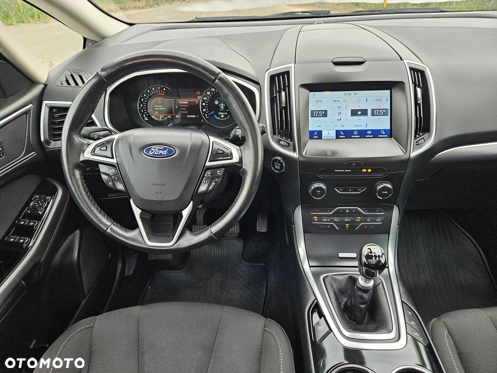 Ford S-Max 1.5 EcoBoost Titanium - 22