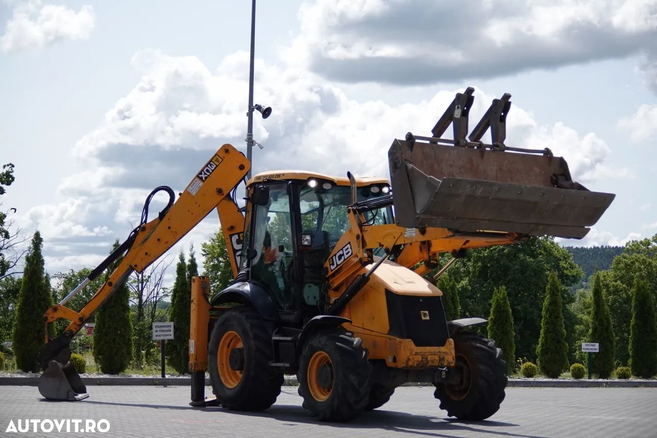 JCB 3CXCAEC / EXCAVATOR / MANETĂ DE SERVICIU / 2011 - 1