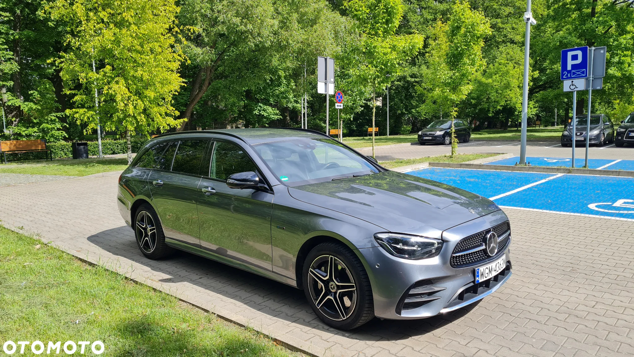Mercedes-Benz Klasa E 300 de T 9G-TRONIC AMG Line - 5