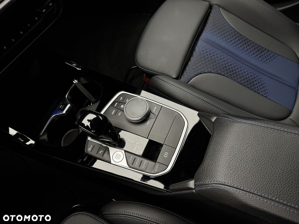 BMW Seria 1 118i M Sport - 27