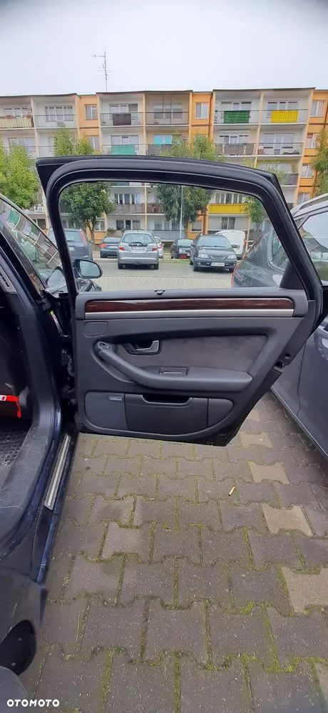 Audi A8 4.2 TDI Quattro - 13