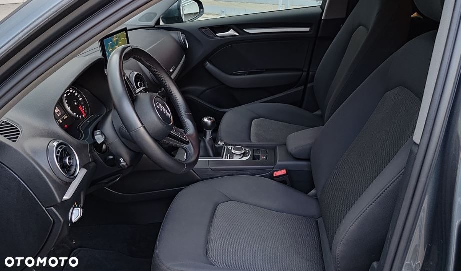 Audi A3 Sportback 1.6 TDI (clean diesel) Ambiente - 4