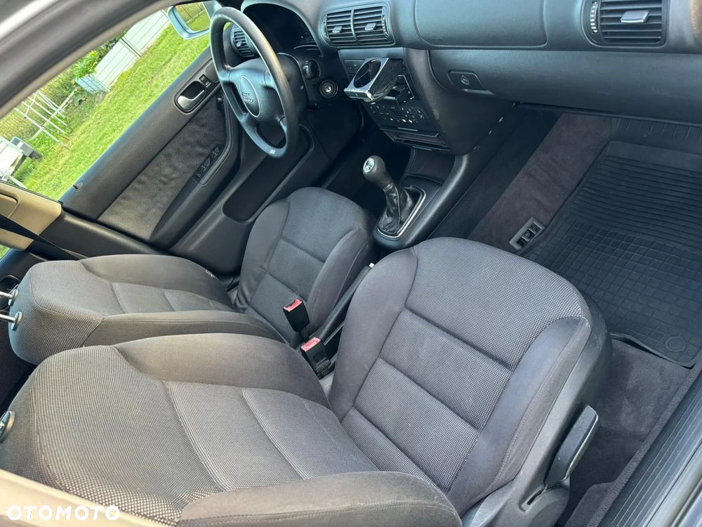 Audi A3 Sportback 1.6 S line Sportpaket (plus) - 7