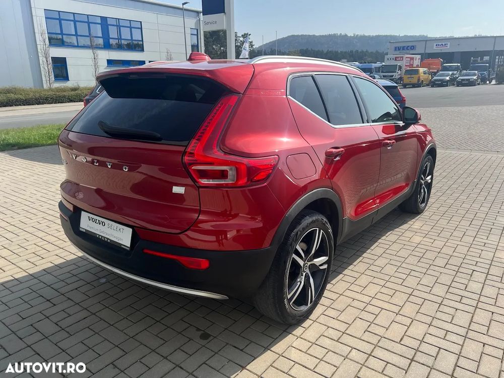 Volvo XC 40 Recharge T4 Twin Engine AT7 Inscription Expression - 3