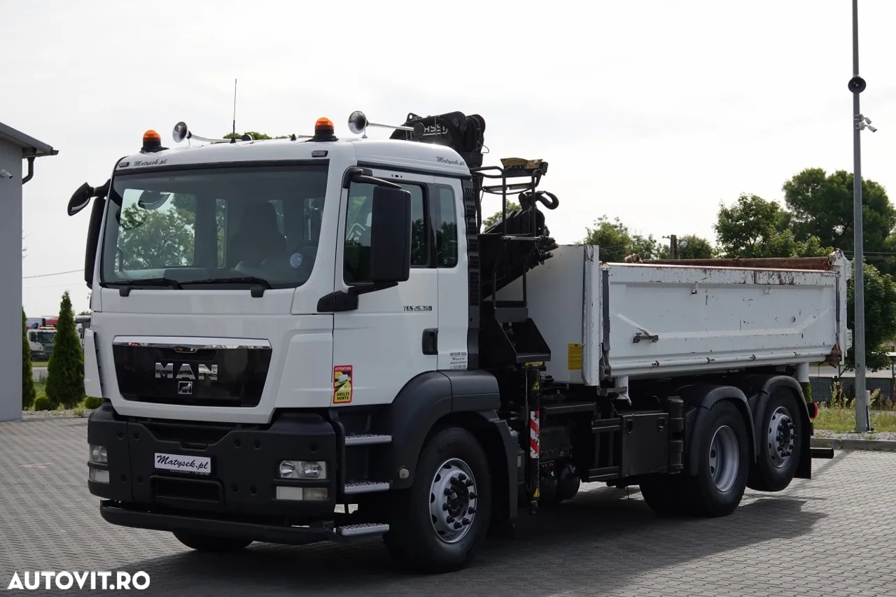 MAN TGS 26.360 / 6X2 / BASCULĂ + HDS FASSI F155A / CAPACITATE DE RIDICARE 6 160 KG / BORDMATIC / AXĂ RIDICATĂ / EURO 5 - 8