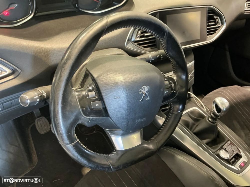 Peugeot 308 - 5