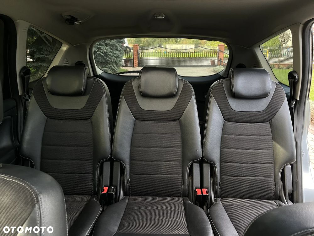 Ford S-Max - 15