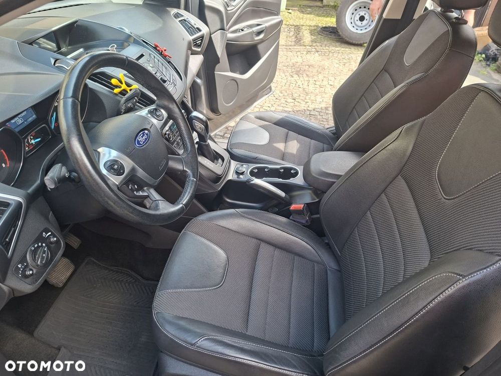 Ford Kuga 2.0 TDCi 4WD Titanium - 10