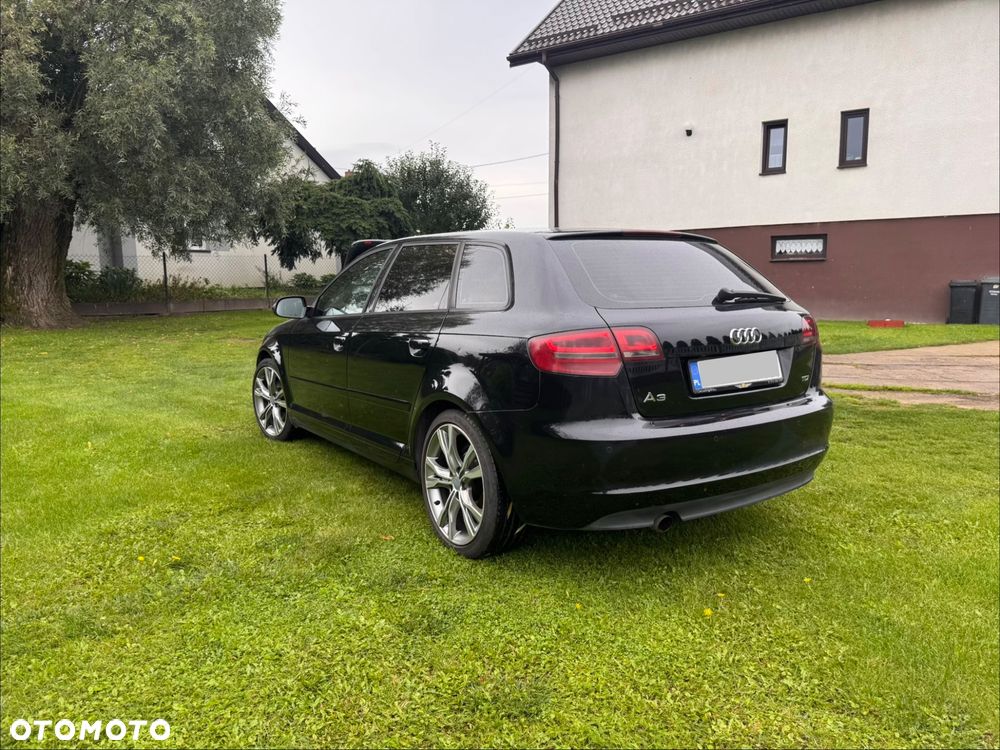 Audi A3 Sportback 2011 photo 5