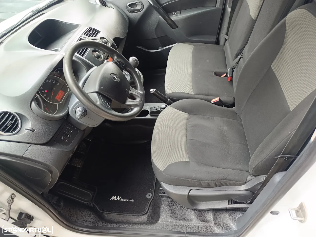 Renault Kangoo Express 1.5 dCi 95 INTENS - 9