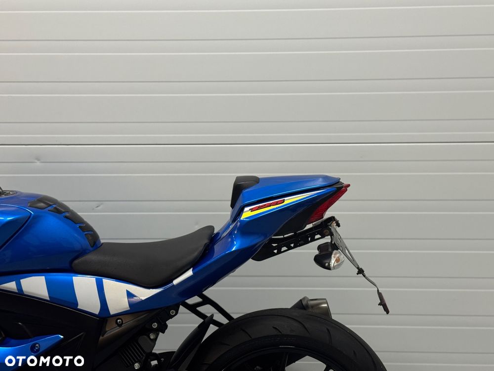 Suzuki GSX-R - 12