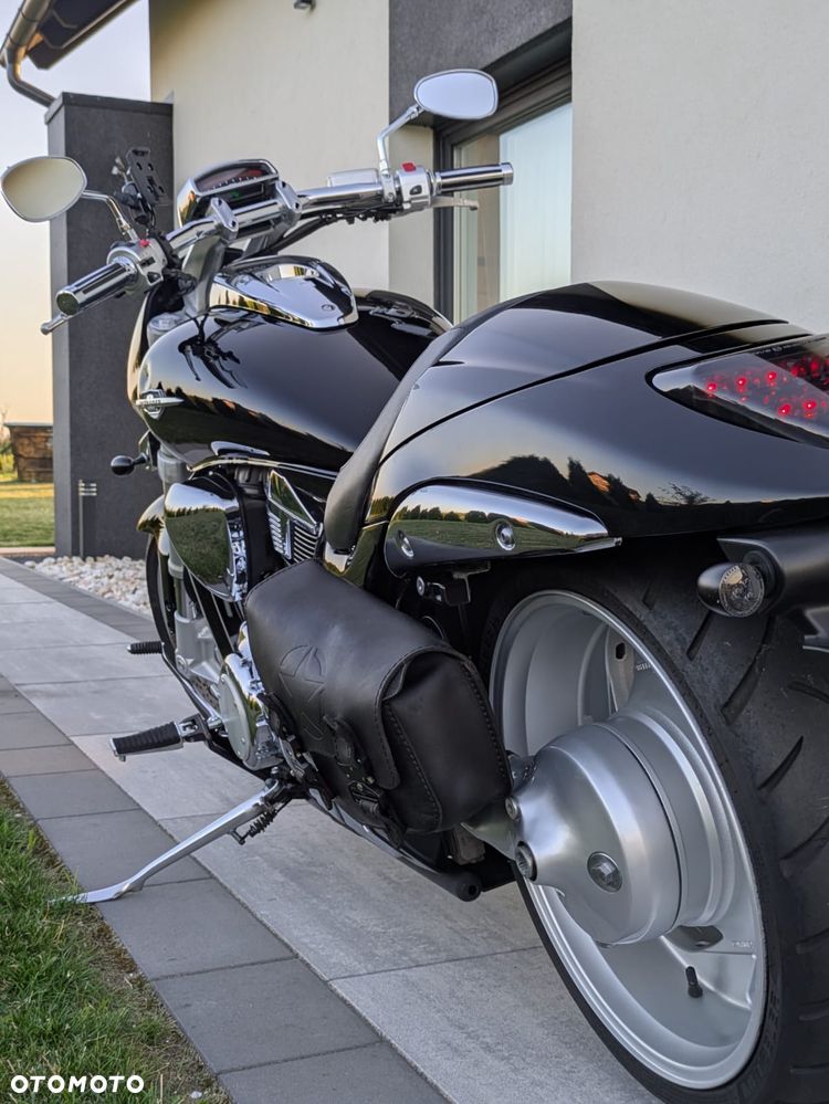 Suzuki Boulevard - 20