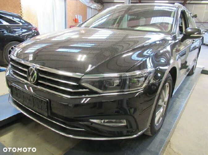 Volkswagen Passat Variant - 1