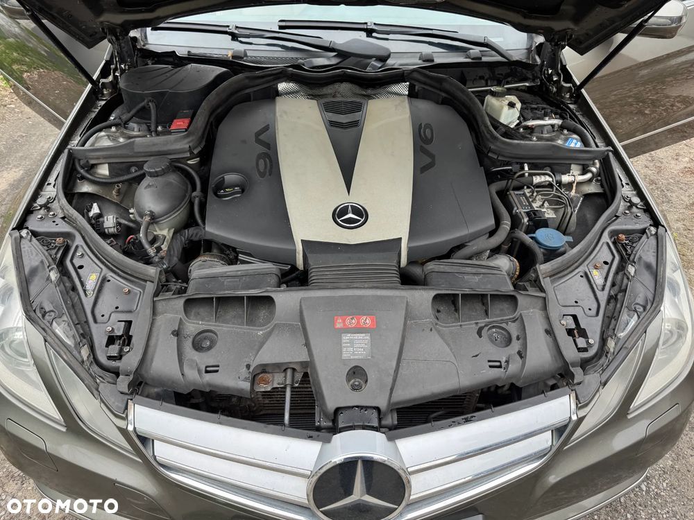Mercedes-Benz Klasa E 350 CDI DPF BlueEFFICIENCY 7G-TRONIC Elegance - 15