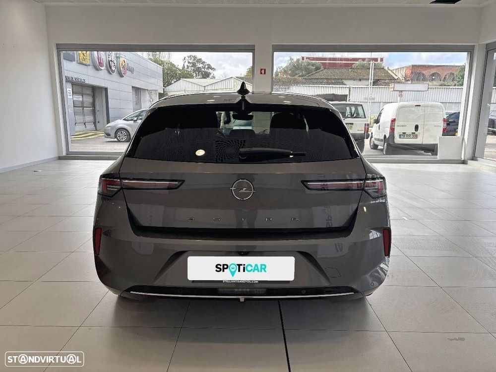 Opel Astra 1.5 D Elegance Aut. - 4