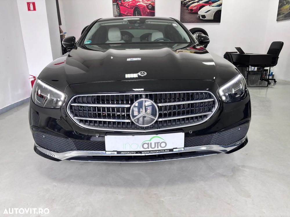 Mercedes-Benz E 300 de 4Matic 9G-TRONIC Avantgarde - 2