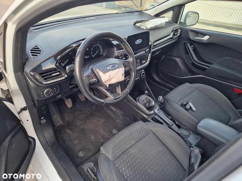 Ford Fiesta - 19