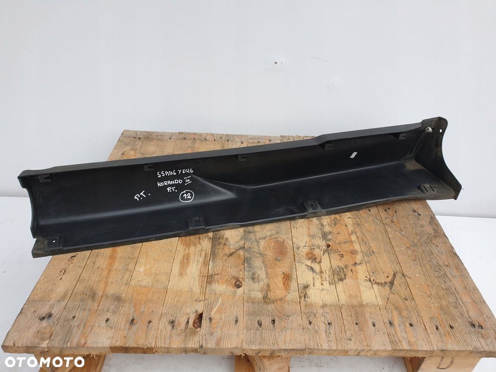 SsangYong Korando III sports LISTWA PROGOWA prawa - 3