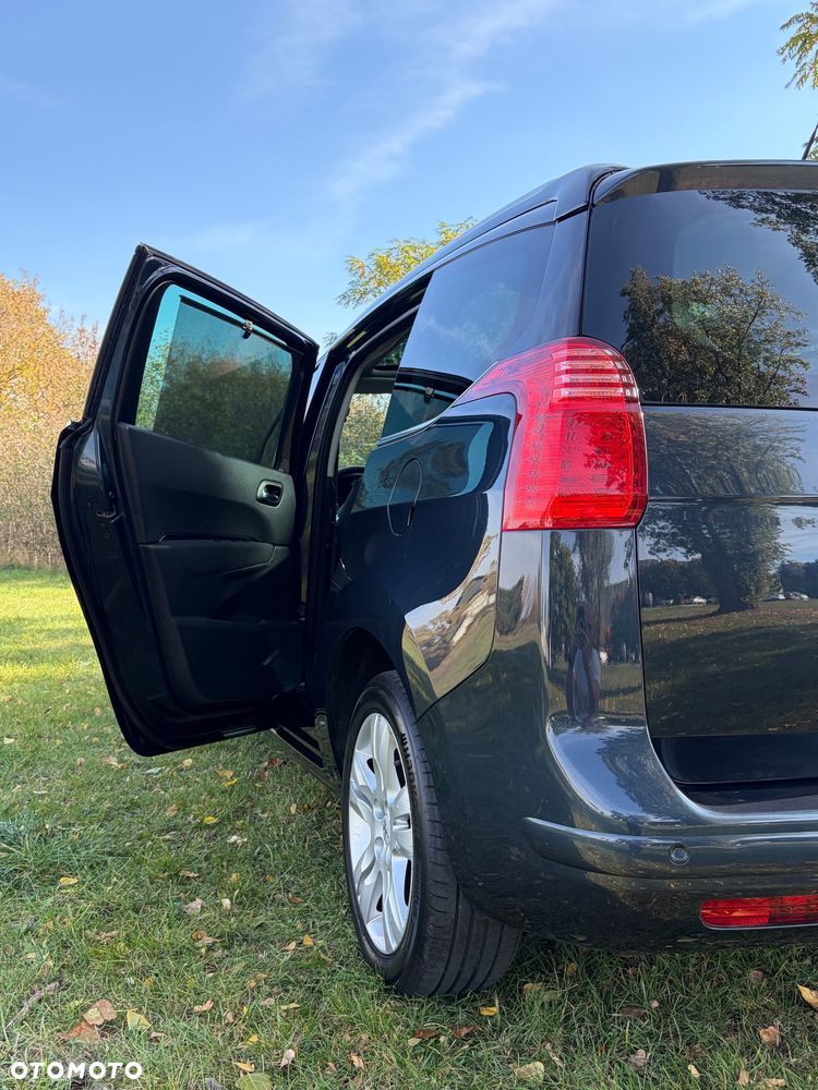 Peugeot 5008 HDI FAP 150 Platinum - 11