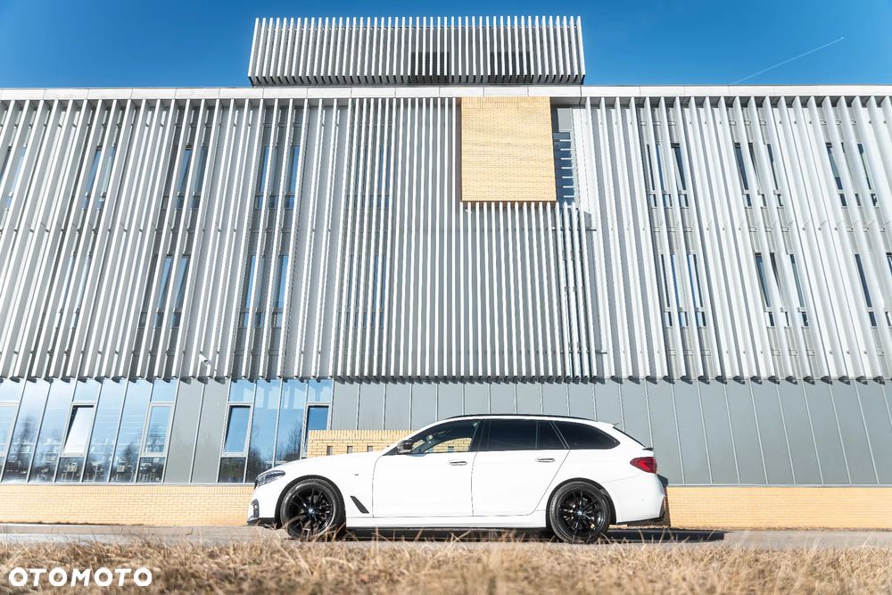 BMW Seria 5 520d M Sport - 26