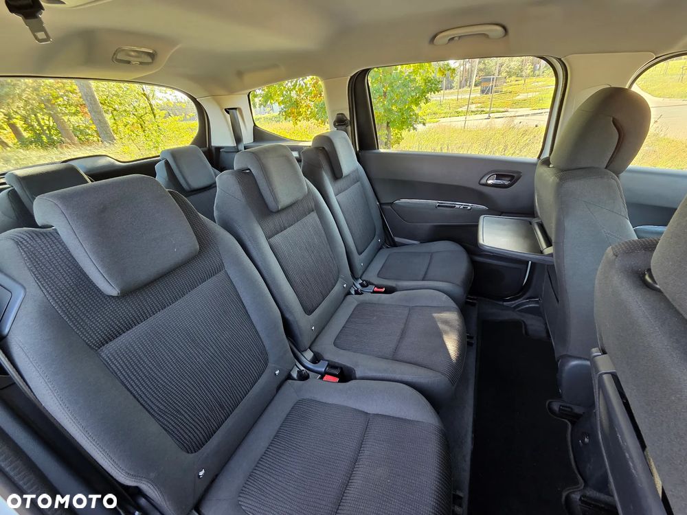 Peugeot 5008 - 9