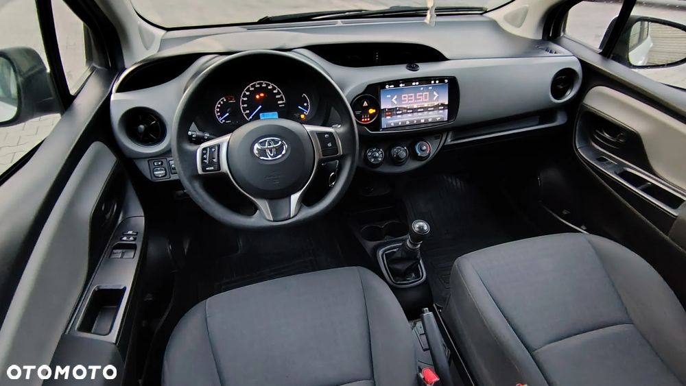 Toyota Yaris - 18