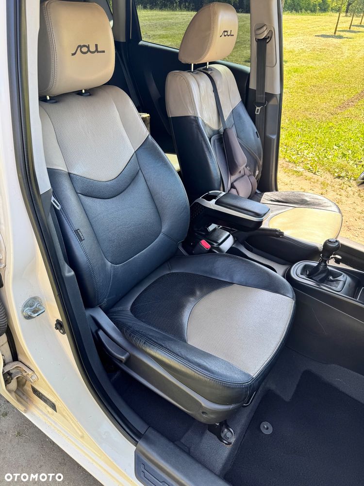 Kia Soul 1.6 CRDI L - 22