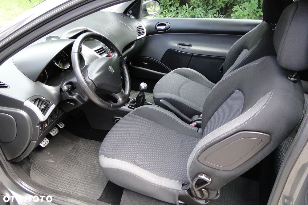 Peugeot 206 plus - 7