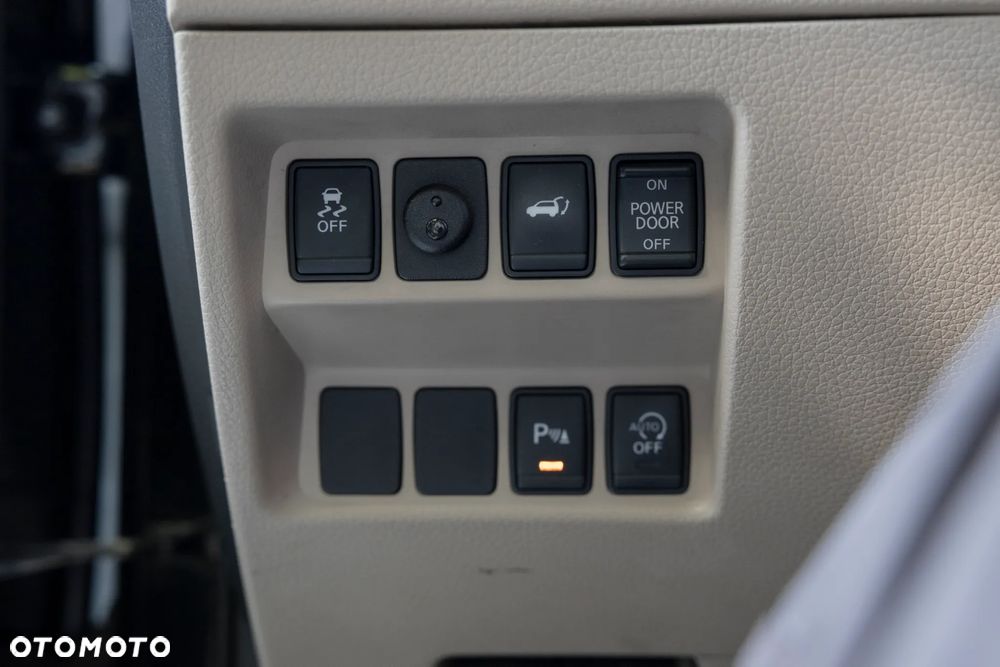 Nissan X-Trail 1.6 DCi Tekna 4WD - 25