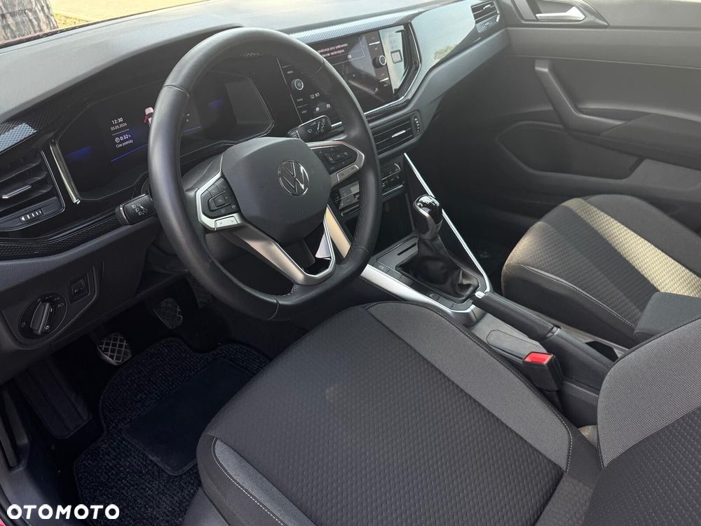 Volkswagen Polo 1.0 MPI Life - 18